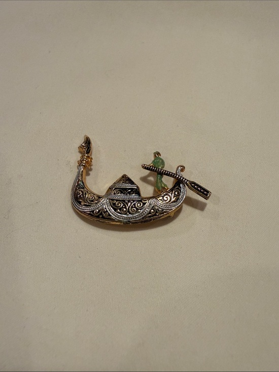 Damascene Jewelry - Damascene boat brooch